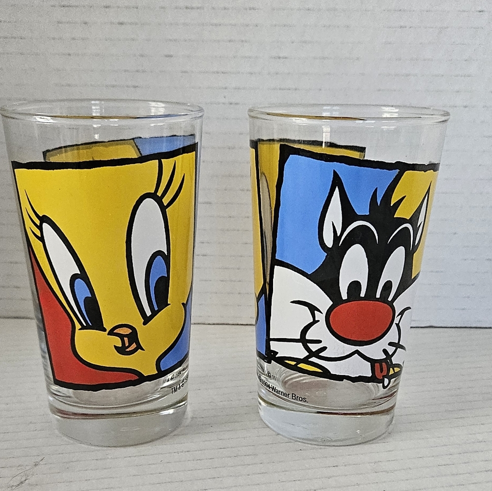 Looney Tunes‎ juice glasses set of 2